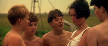 Waterland (1992) download